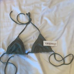 Frankie’s Bikinis Sky Top